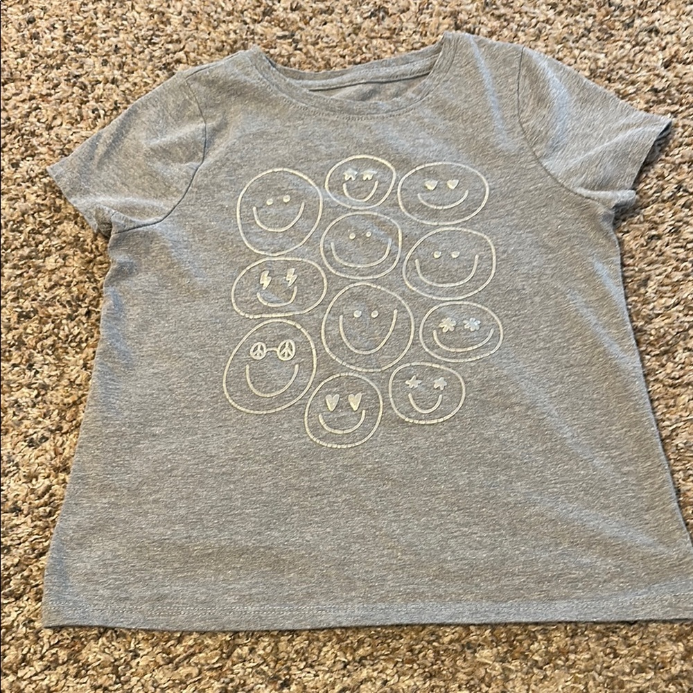 Cat & Jack Gray Kids' Smiley Face T-Shirt - XS (4/5)